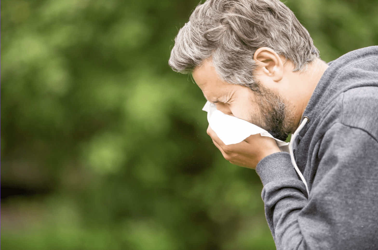 Las alergias de primavera inciden en tu entrenamiento y afectan tu rendimiento. Aprende a adaptar la intensidad, los horarios y los hábitos para mantener el progreso.